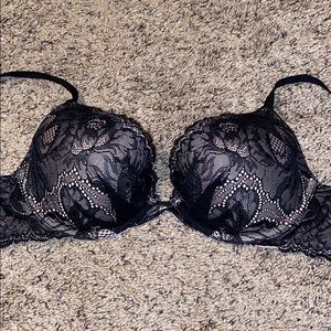 Victoria Secret Plunge Push-Up Bra